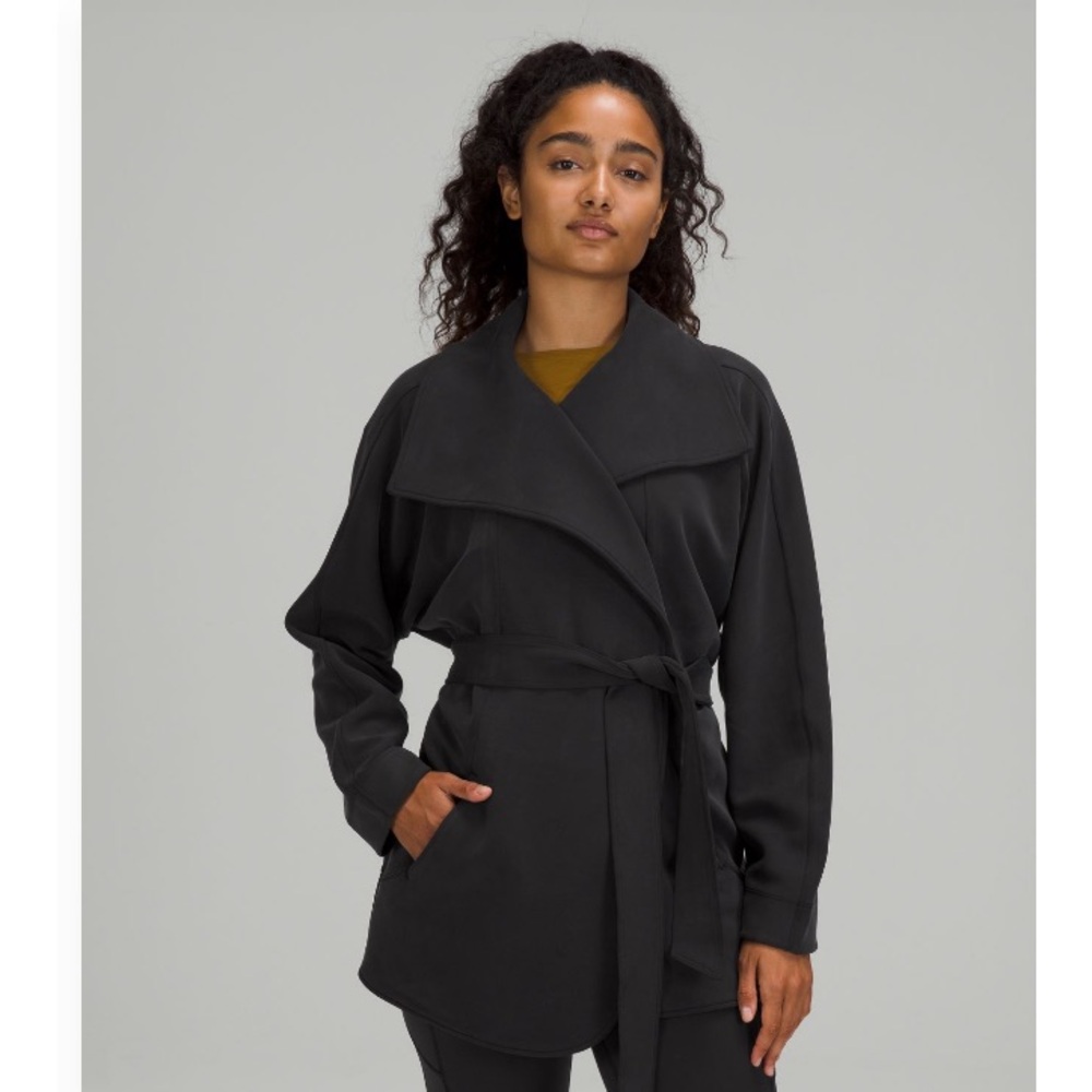 Lululemon Softstreme Belted Wrap M/L